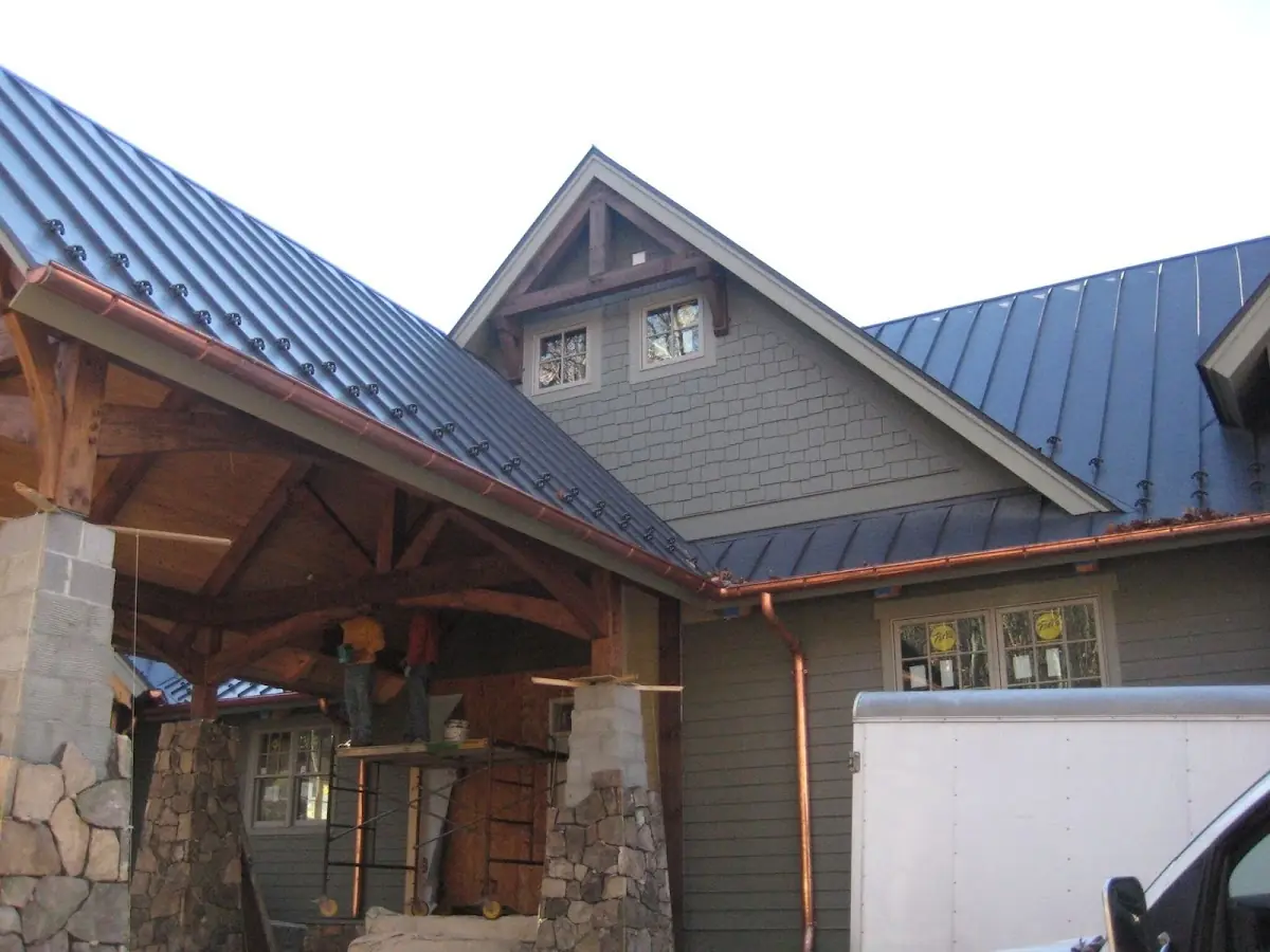 Craftsman Roofing team delivering quality roofing work in New England Estates